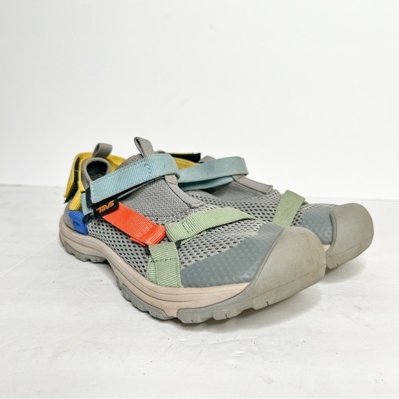 Teva Outflow Universal Water Shoe Multicolor Size 4 Kids Sandals - Picture 1 of 6